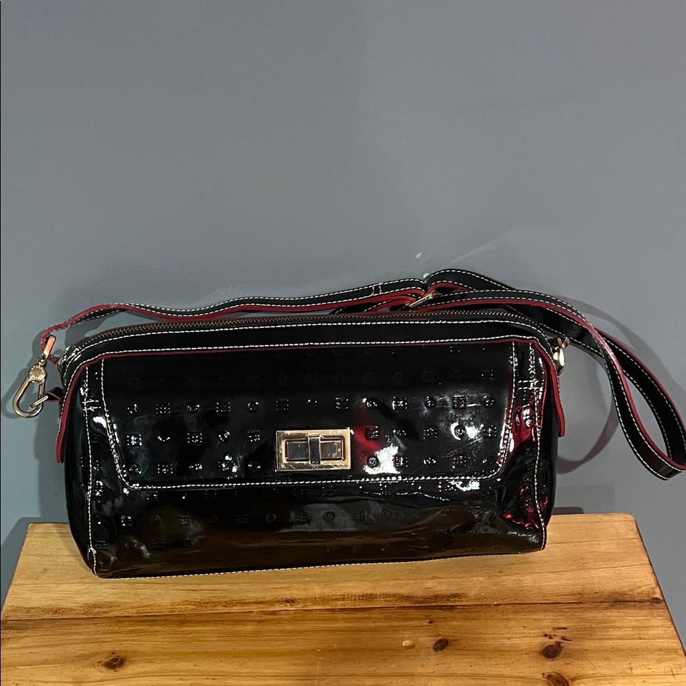Arcadia glossy black patent leather crossbody shoulder bag